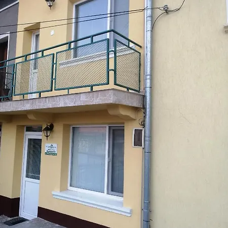 дом тодор и тота мутевски 펜션 트로얀