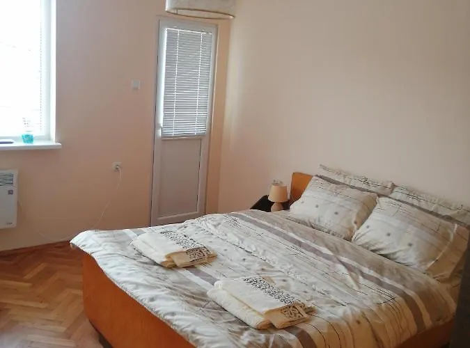 дом тодор и тота мутевски Case de vacanță